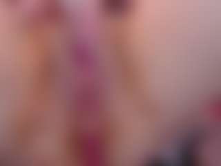 blondesquirt's Live Sex Cam Show