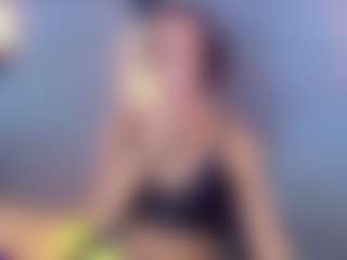 Live cam show with Valentina - Average on Soda Cam