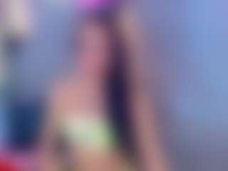 Live cam show with Valentina - Black Hair on sexylive.show