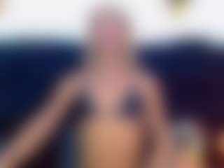 Live cam show with Valentina - Average on crypto-cams