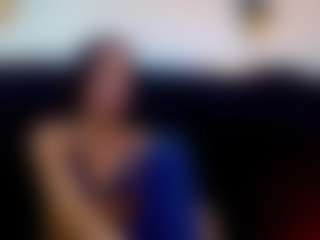 Live cam show with Valentina - Black Hair on AdultVida.com