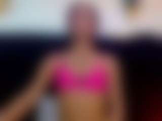 Live cam show with Valentina - Brown Eyes on xxxlivecams.org