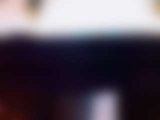 Live cam show with Valentina - Average on StripNow