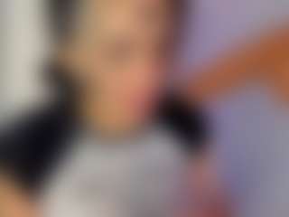 Live cam show with HoneyJenny - Machine on xplaylive.com