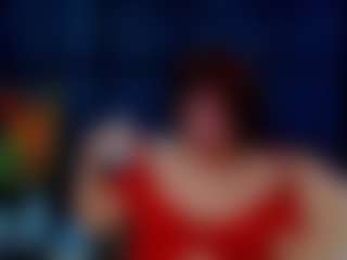 Live cam show with isalombardi - Gagging on CamClone