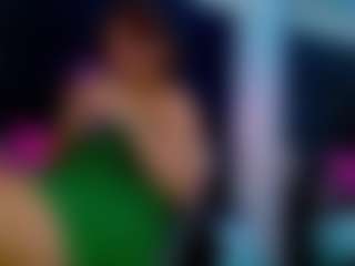 Live cam show with isalombardi - Asian Squirt on Camiplay Live