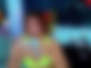 Live cam show with isalombardi - Gagging on Camsoda