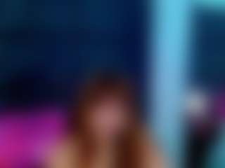 Live cam show with isalombardi - Green Eyes on Dare Cams