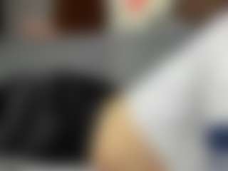 Live cam show with Lola - Student on StripNow