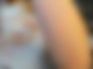 Live cam show with Lola - Nipple Piercings on Free Soda