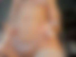 Live cam show with Lola - Smoking on fapnchat