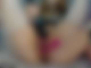 Lola's Live Sex Cam Show
