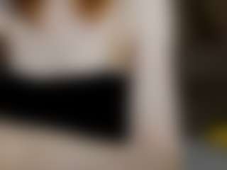 Live cam show with Lola - Green Eyes on madthumbs