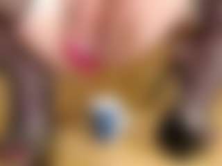 Live cam show with Mystres - Nails on Camsoda