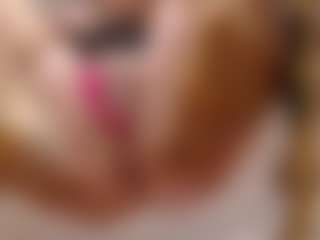 Live cam show with Mystres - Nails on Camsoda