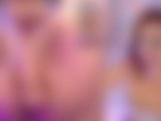 Live cam show with Valentina - Flashing on Soda Cam