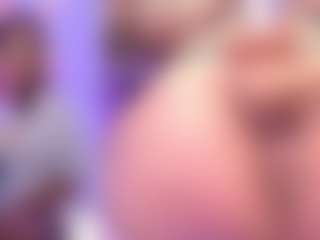 Live cam show with Valentina - Fuck Machine on Dare Cams