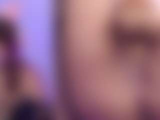Live cam show with Valentina - Average on friskycurves.com