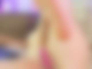 Live-Cam-Show mit Adara Johnson - Curvy Teen (18+) auf Camsoda
