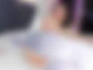 Live-Cam-Show mit Elaiafranc - Black Hair auf Camsoda