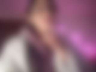 Jazminroseeとのライブチャットショー - CamsodaのMobile Teen (18+)