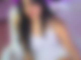 Live cam show with Eliie-Ruizz - Striptease on sexytreat.net