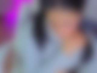 Live cam show with Eliie-Ruizz - Innocent on makecum.org