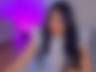 Live cam show with Eliie-Ruizz - Oil on live18s.com