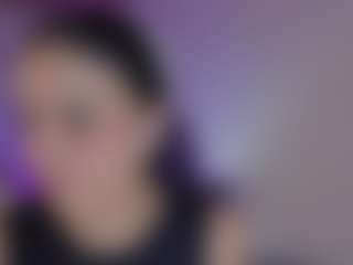 Live cam show with Eliie-Ruizz - Camel Toe on CamSextacy