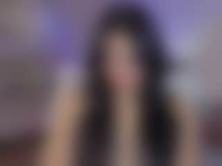 Live cam show with Eliie-Ruizz - Oil on Camsoda