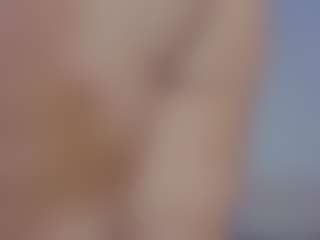 Live cam show with Eliie-Ruizz - Nipple Piercings on Camsoda