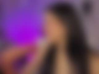 Live cam show with Eliie-Ruizz - Innocent on mypornchat.com