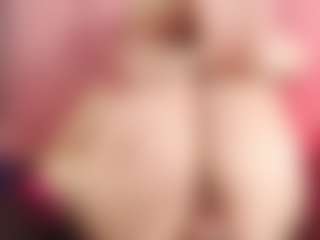 Show en direct avec Kathix-wet - Nipple Piercings sur Camsoda