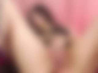 Live cam show with Kathix-wet - Upskirt on CamClone