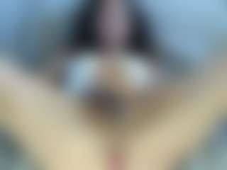 lauramonolo's Live Sex Cam Show