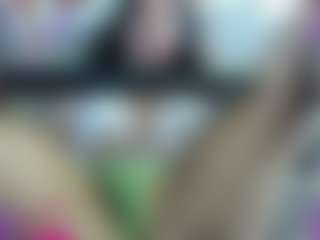 lauramonolo's Live Sex Cam Show