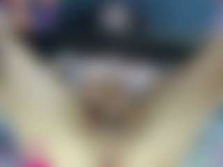 lauramonolo's Live Sex Cam Show