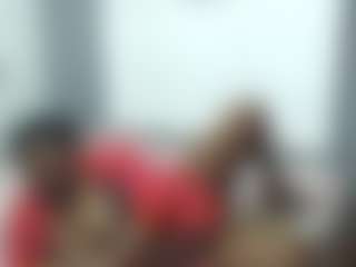 Live cam show with MatureNesh - Tittyfuck on Camsoda