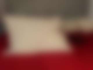 Live cam show with Sweet Tara - Slave on LiveSexCams6
