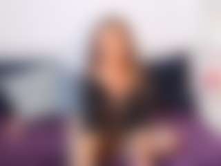 Live cam show with NatasaWilder - Granny on TeamSkeetLive