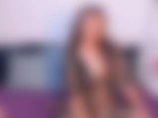 Live cam show with NatasaWilder - Bedroom MILF on madthumbs