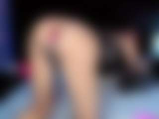 Baddinner's Live Sex Cam Show