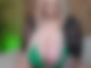 TiffanyTrinity's Live Sex Cam Show