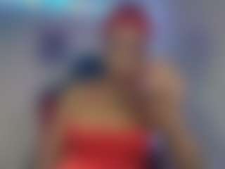 Live cam show with Laurens Sophia - Nipple Piercings on TottyGirls