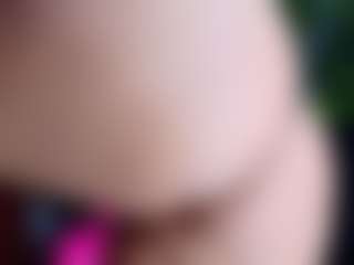 anymour's Live Sex Cam Show