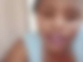 sexyhazel5's Live Sex Cam Show