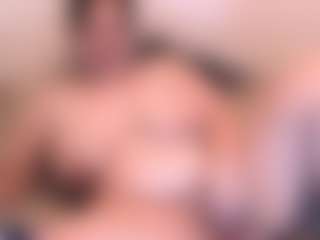 Live cam show with curvymilfshake - 420 on Camming Site