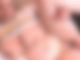 Live cam show with curvymilfshake - 420 on Dolls Live