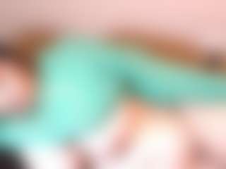 Live cam show with curvymilfshake - 420 on Lustler