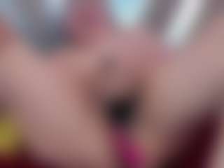 Live cam show with lilith-torres - Middle Aged on Cam Slut